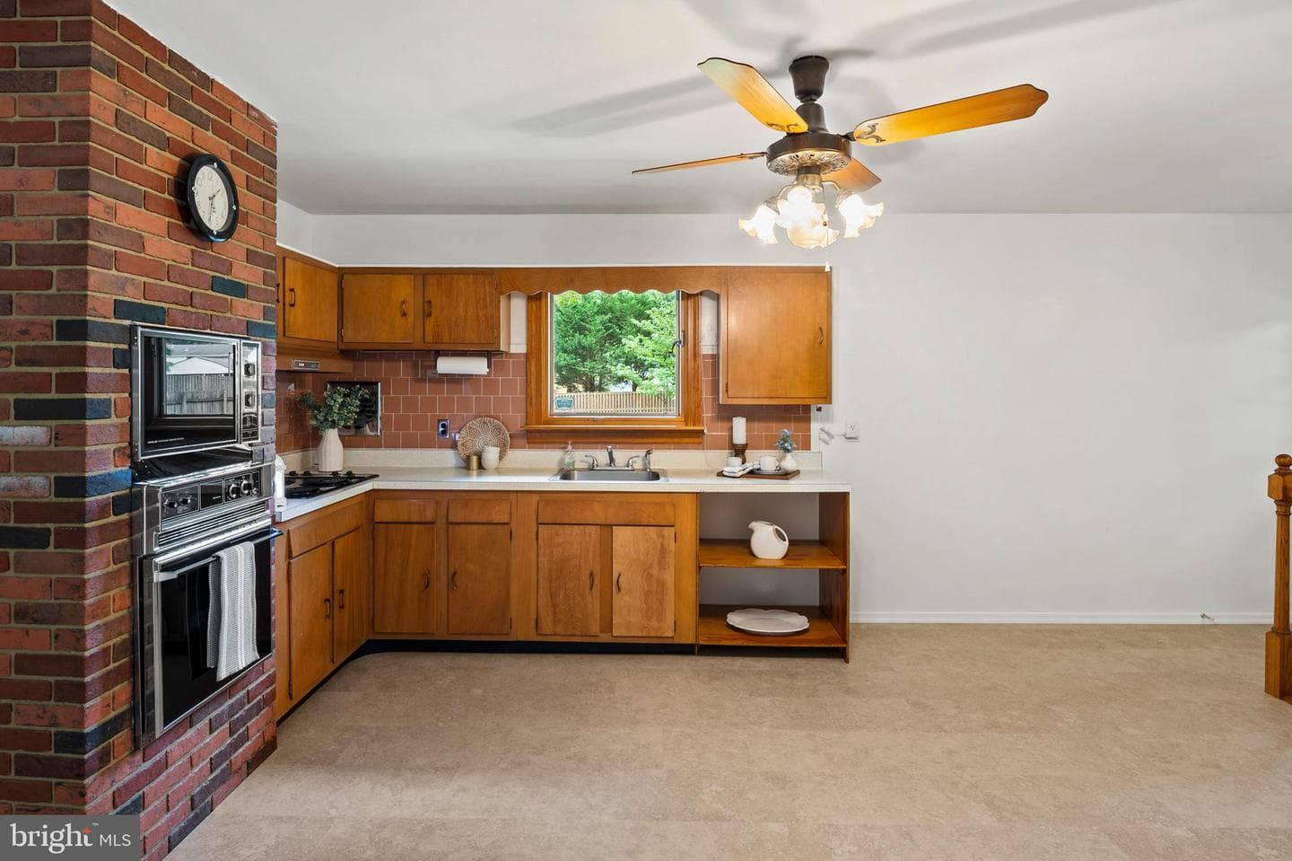 1509 Manor View Road photo 9