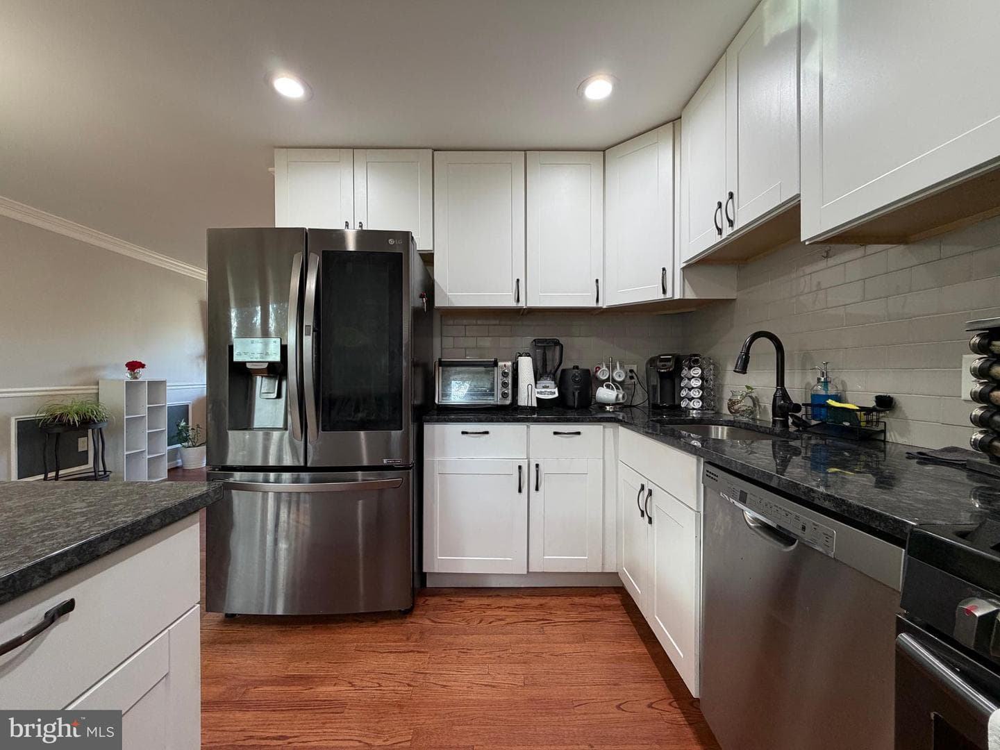 529 Chalet Drive W photo 12
