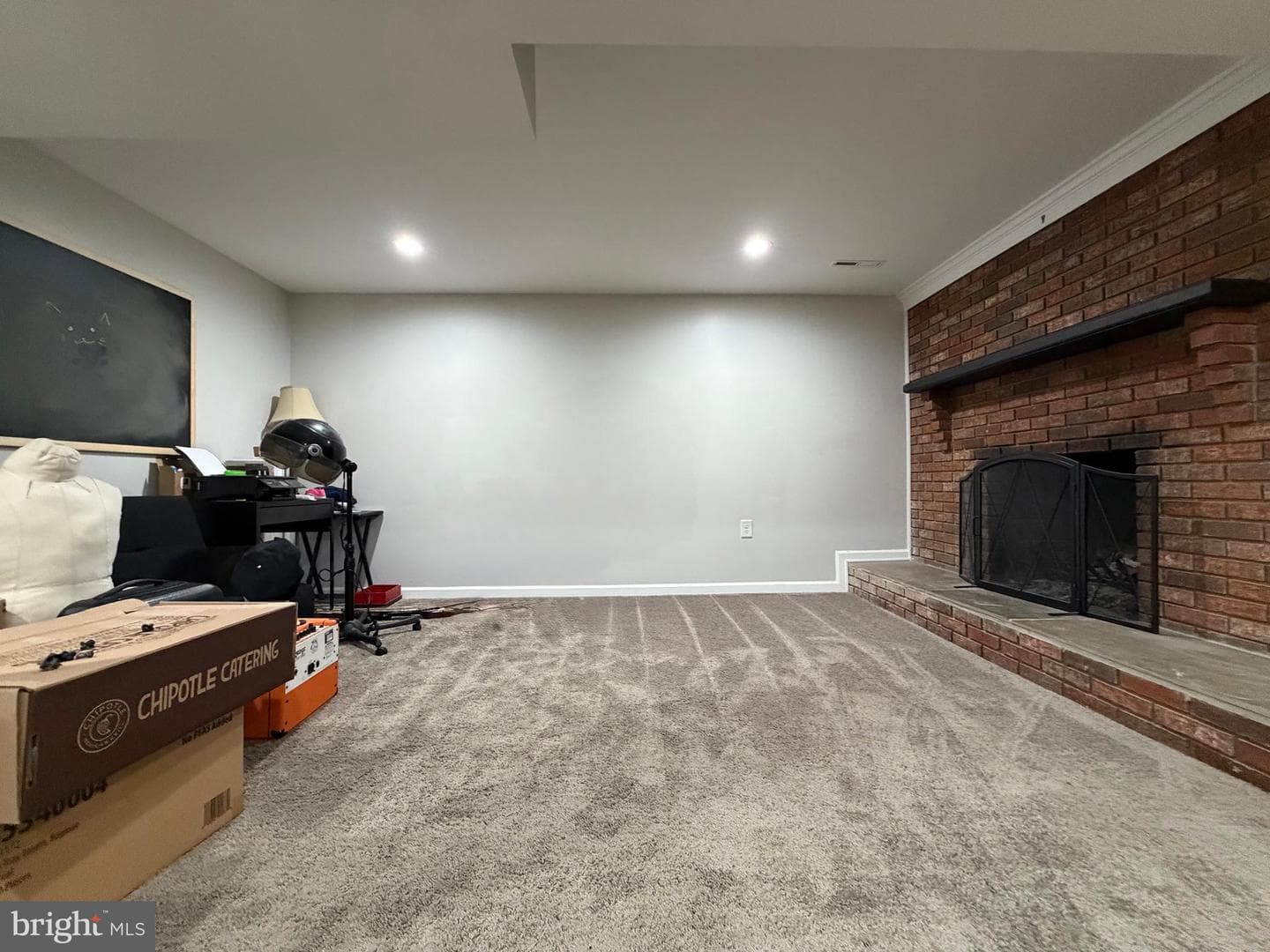 529 Chalet Drive W photo 32