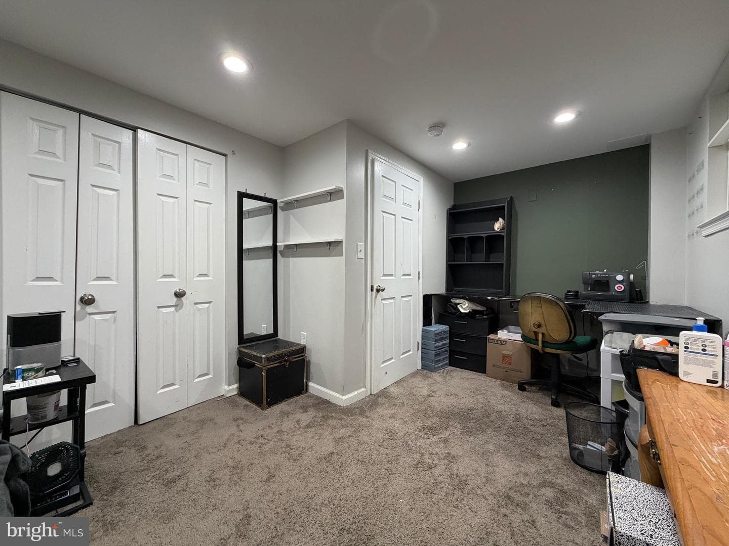 529 Chalet Drive W photo 38