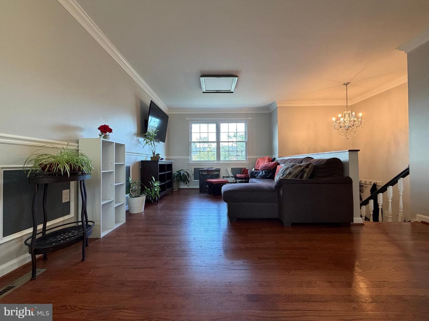 529 Chalet Drive W photo 6