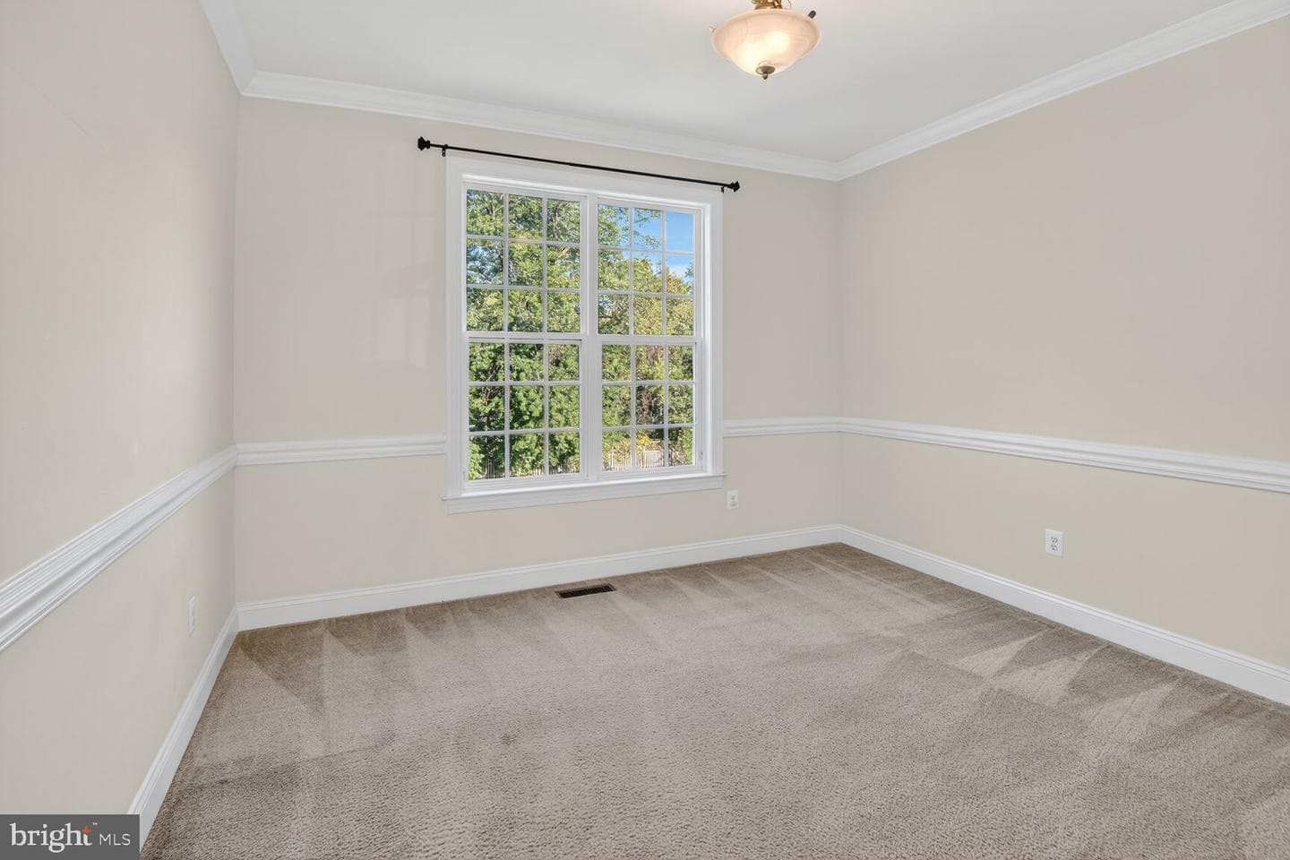 7809 Stanley Lane photo 13