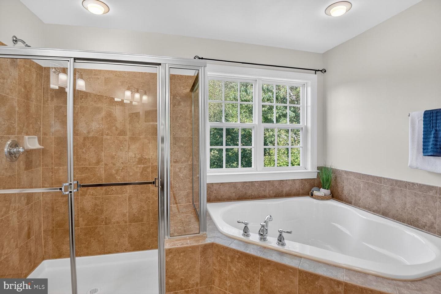 7809 Stanley Lane photo 19