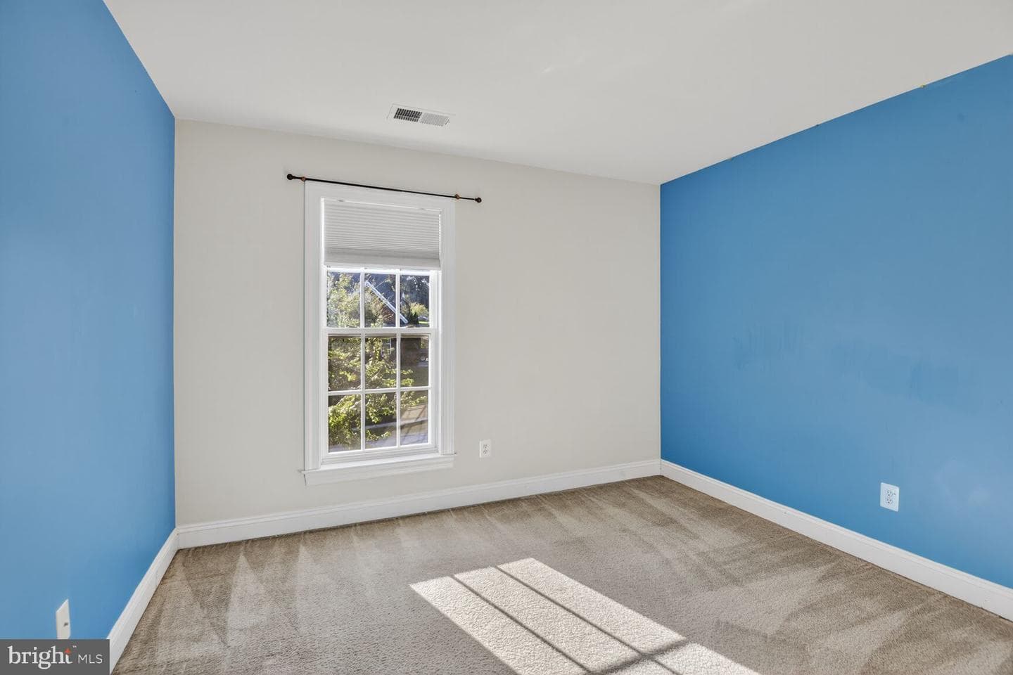 7809 Stanley Lane photo 20