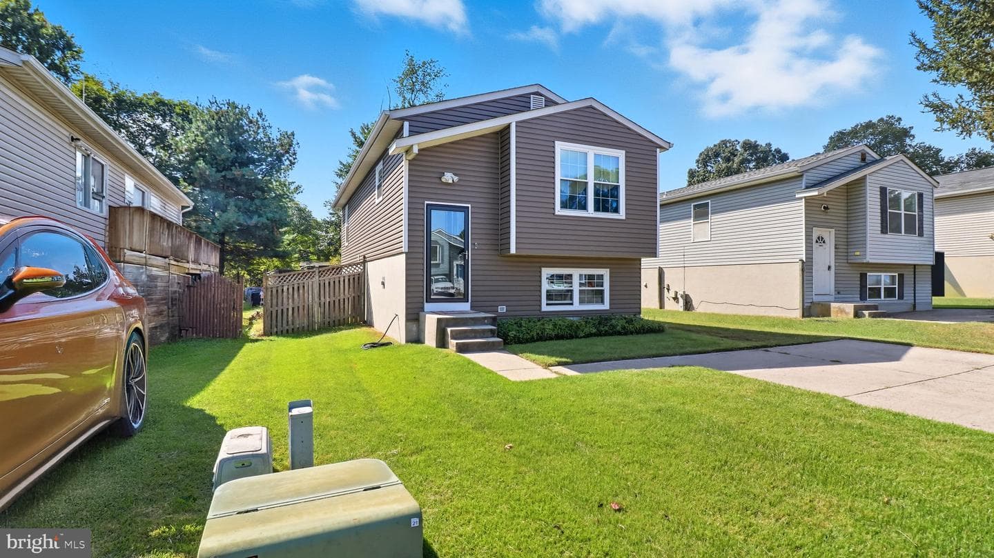 207 Lincoln Avenue photo 2