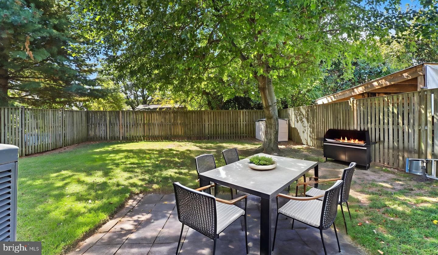 207 Lincoln Avenue photo 41