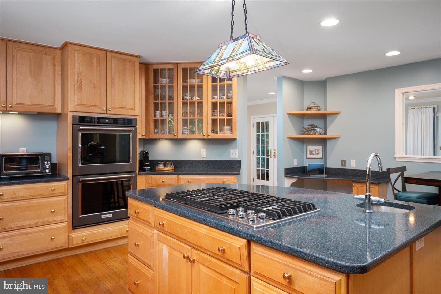 682 Carlisle Drive photo 10