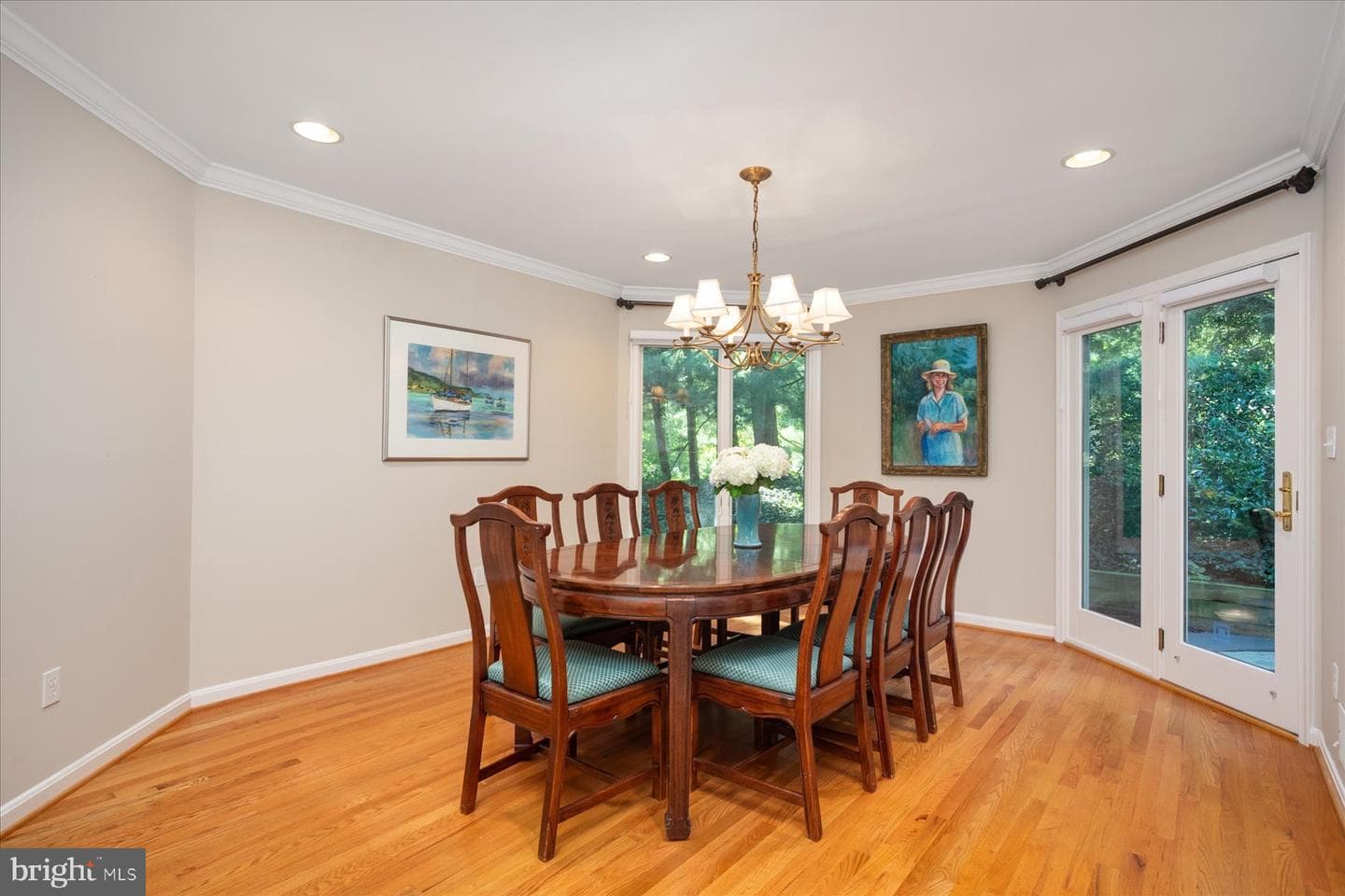 682 Carlisle Drive photo 17