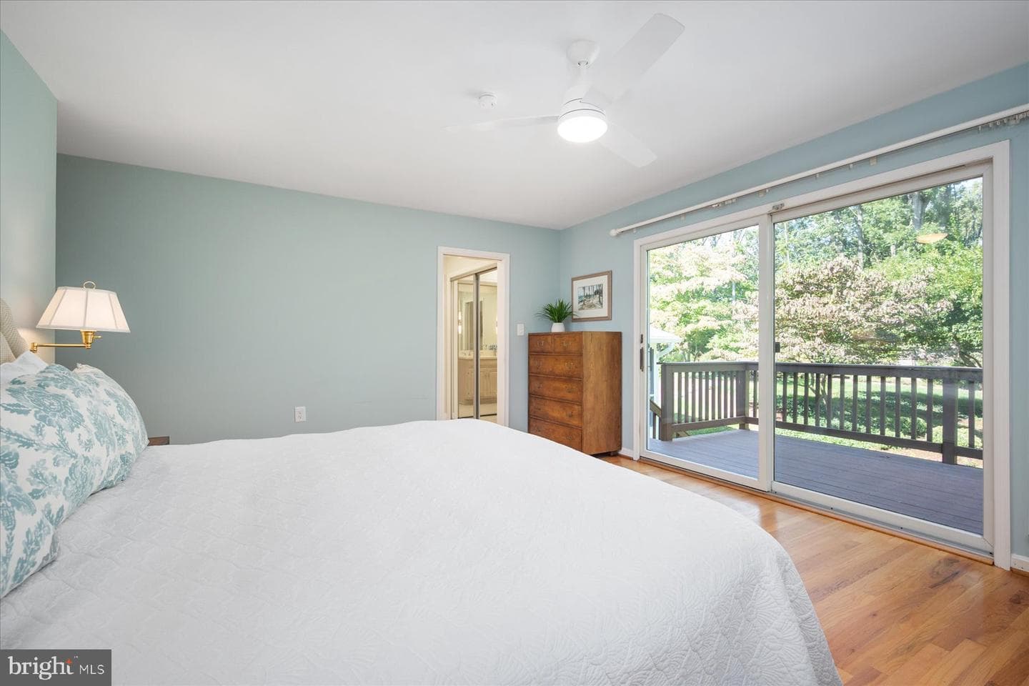 682 Carlisle Drive photo 21