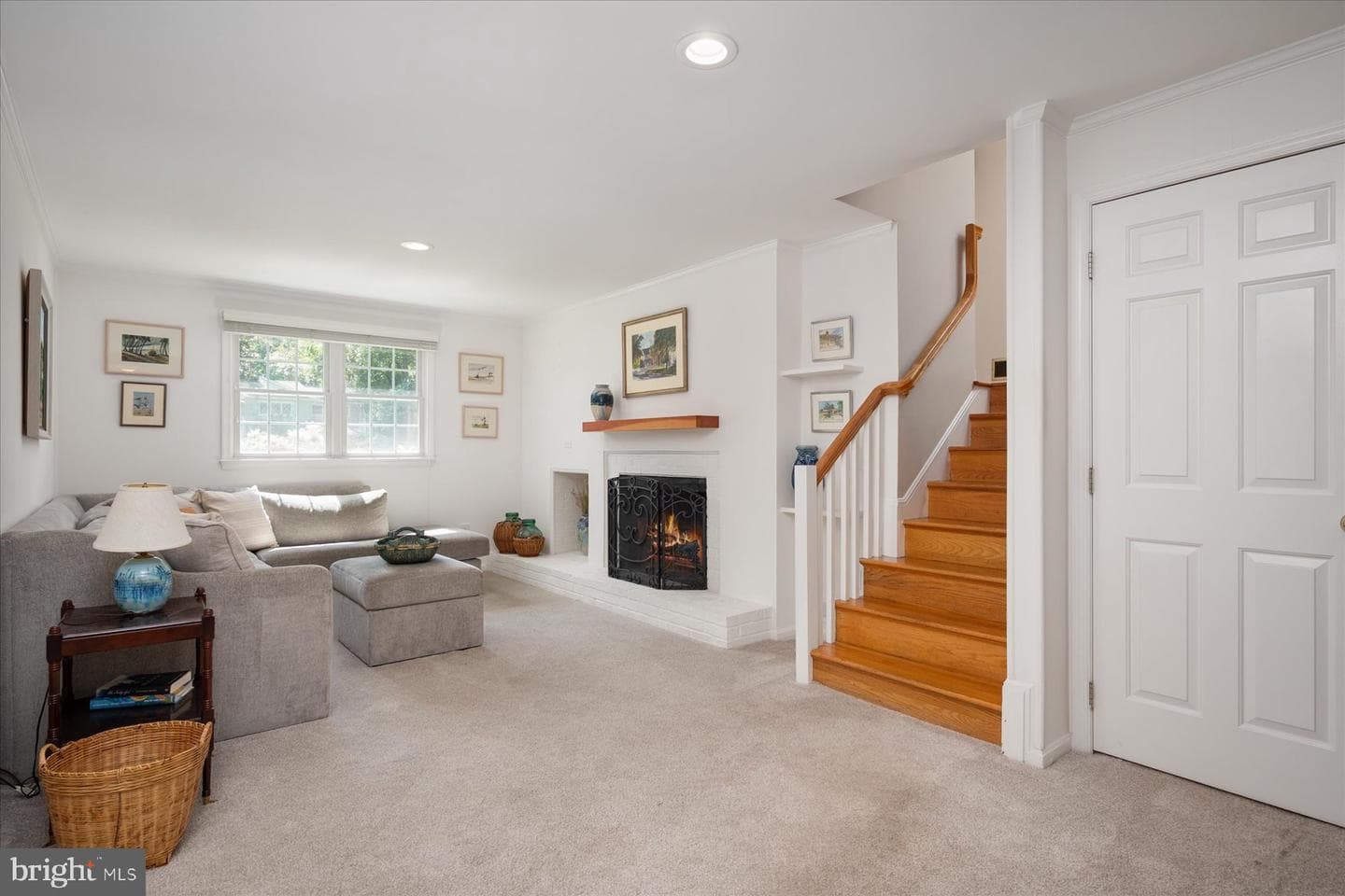 682 Carlisle Drive photo 36
