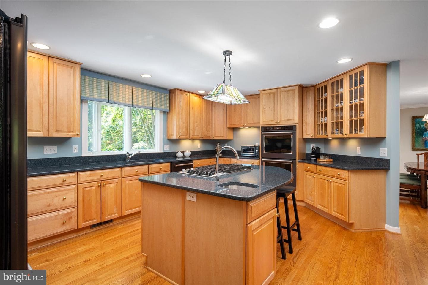 682 Carlisle Drive photo 8