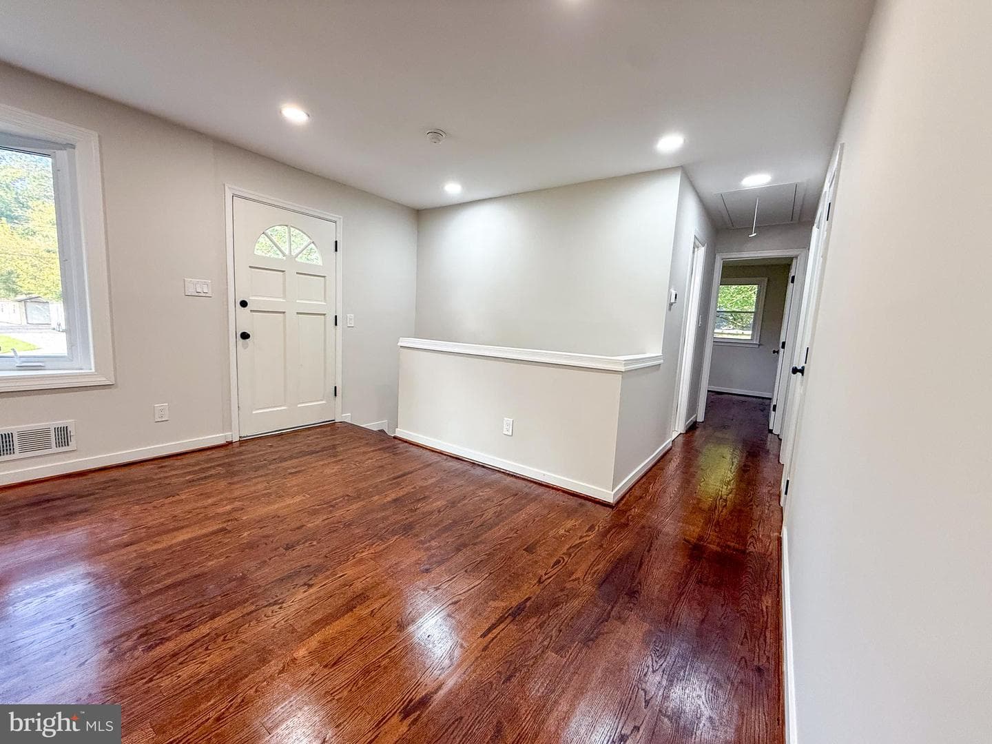 80 Beach Drive photo 14