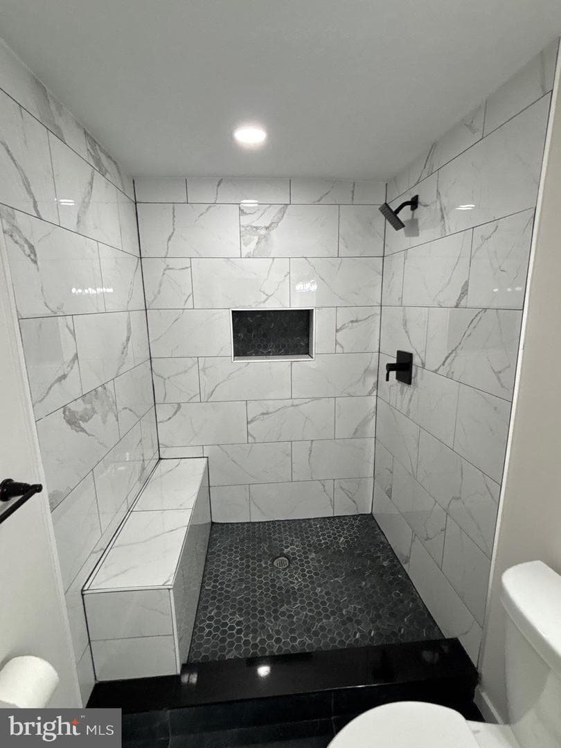 80 Beach Drive photo 24