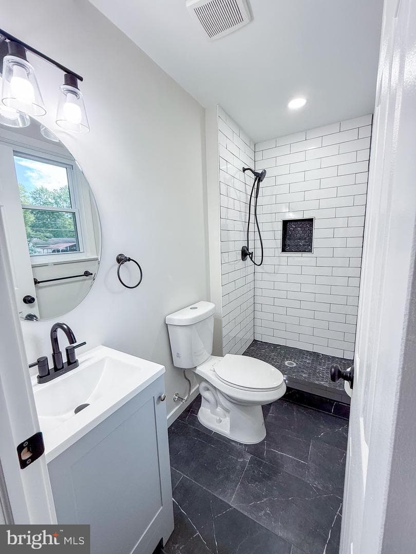 80 Beach Drive photo 38