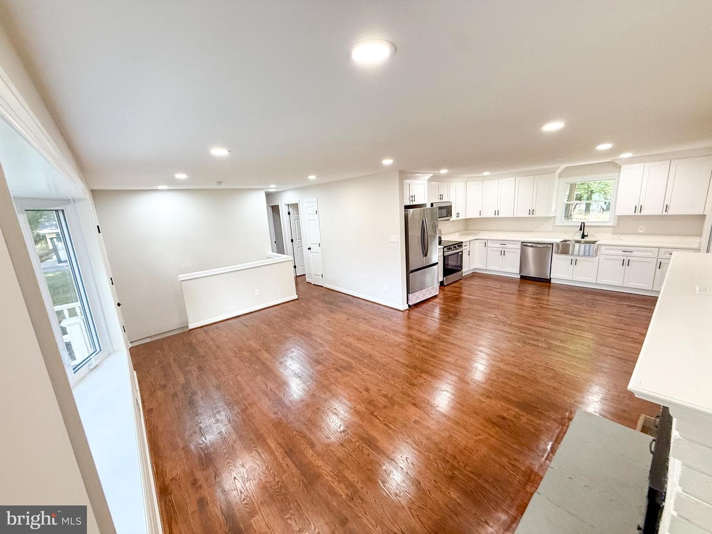 80 Beach Drive photo 44
