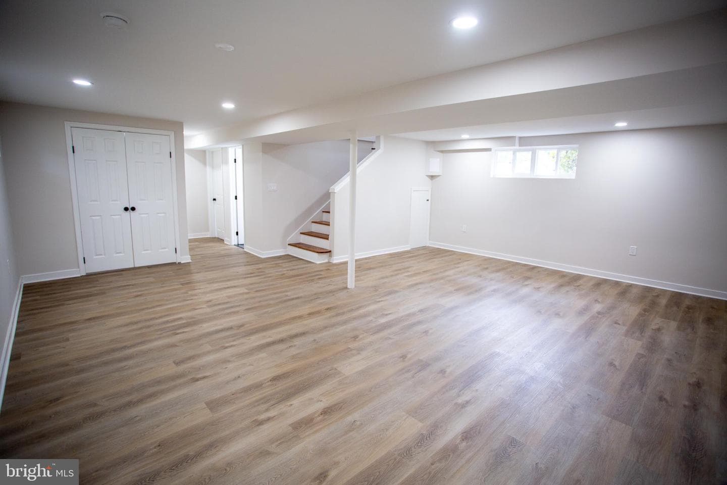 80 Beach Drive photo 48