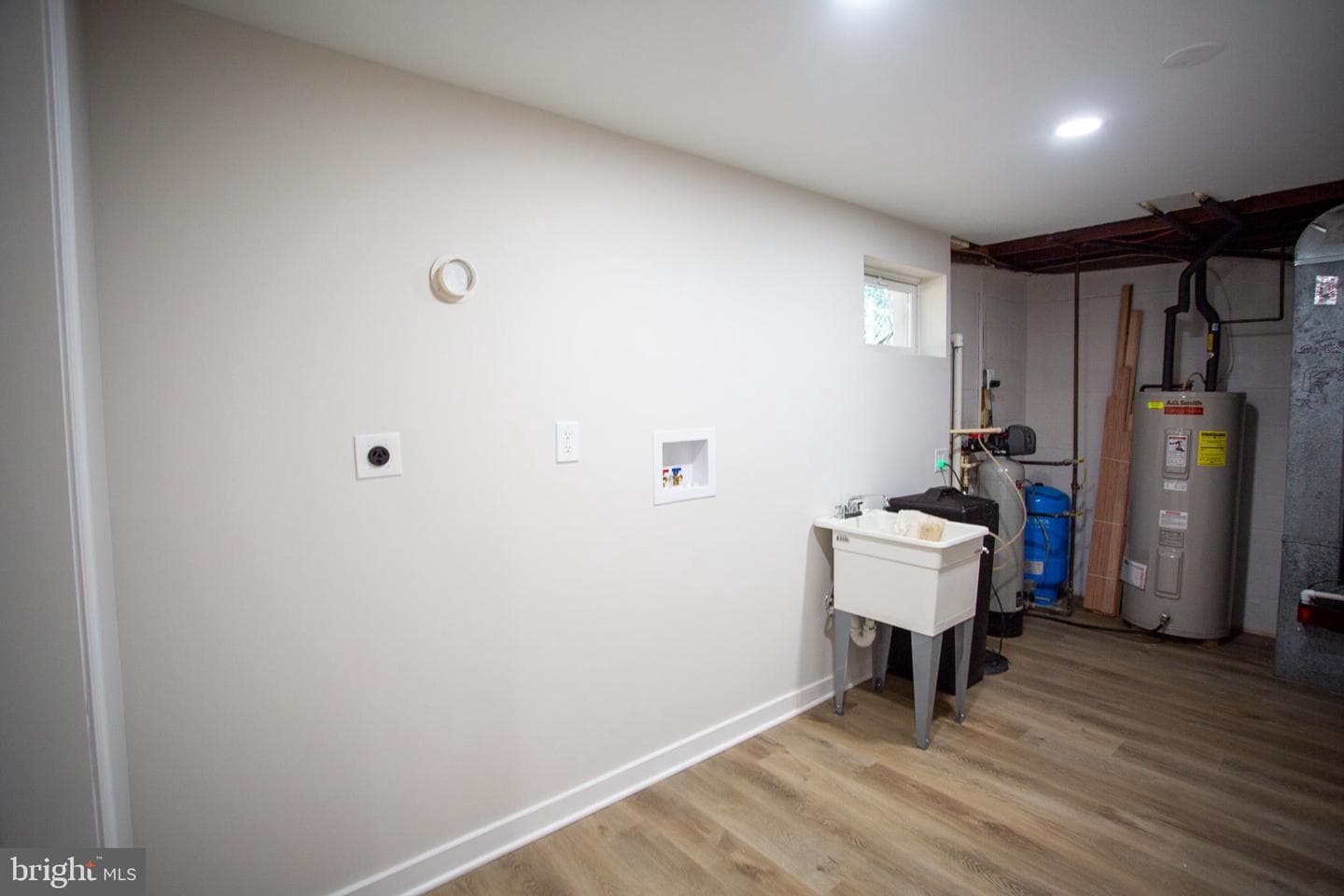 80 Beach Drive photo 53