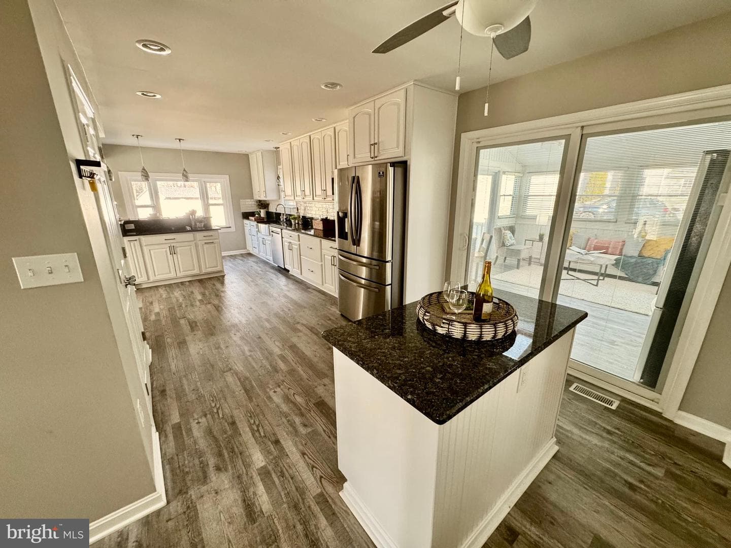 1002 Elbridge Way photo 11