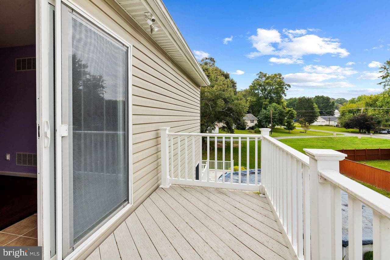 1002 Elbridge Way photo 32