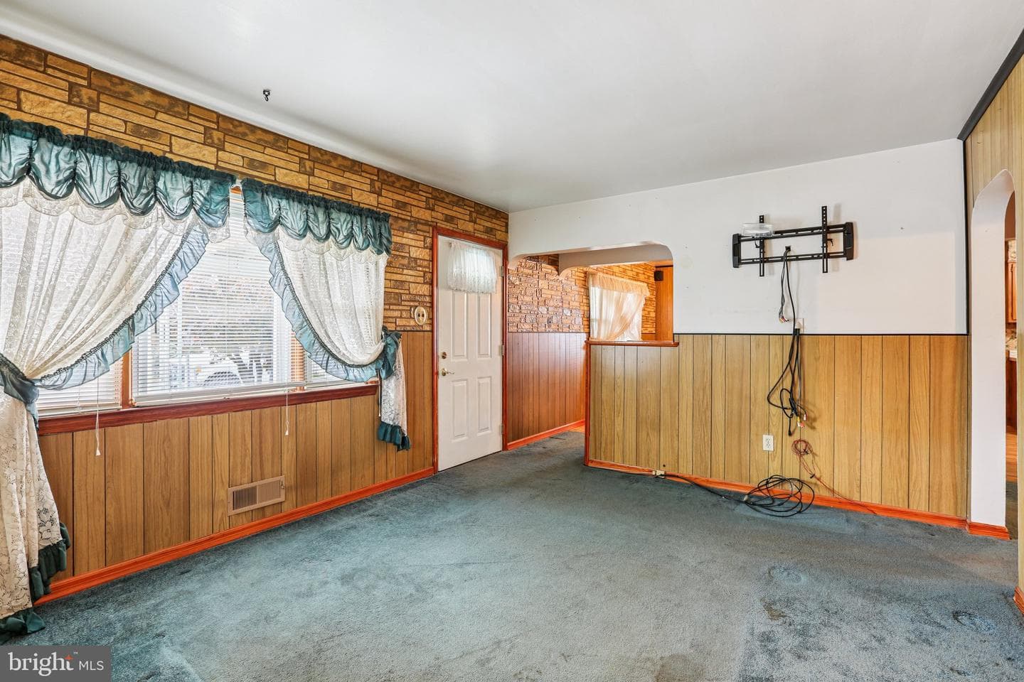 316 Holy Cross Road photo 6