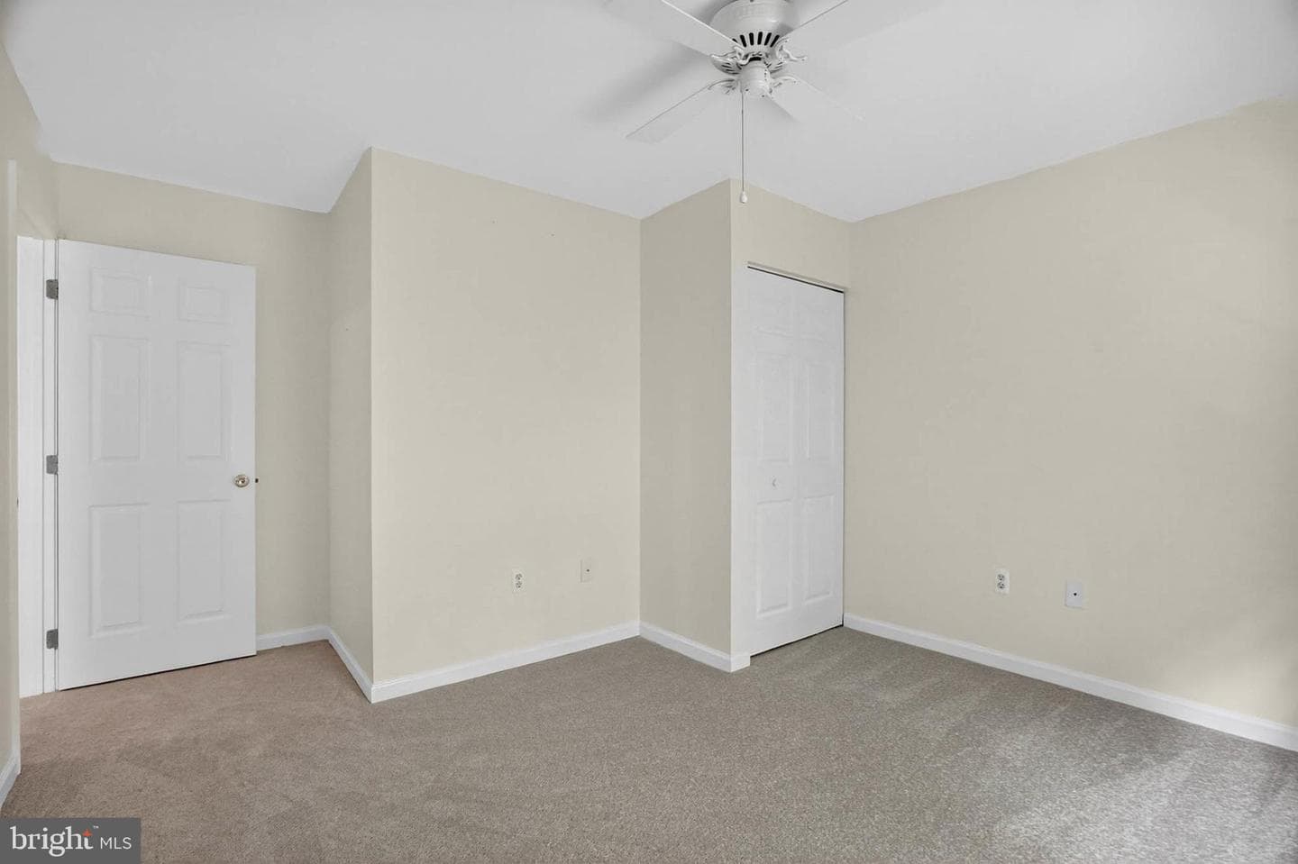 1749 Maple Avenue photo 32