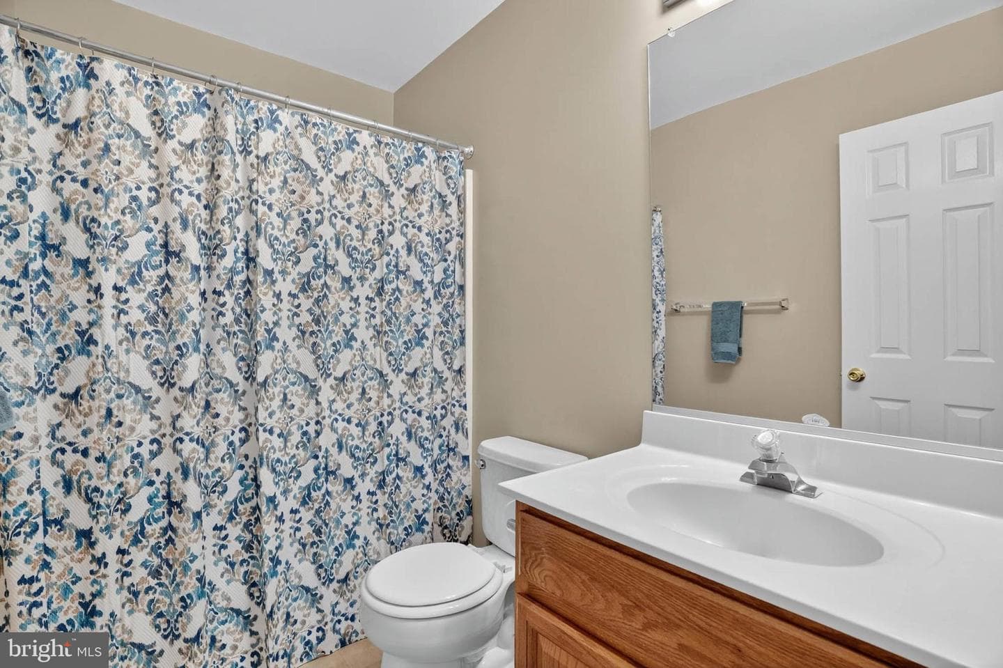 1749 Maple Avenue photo 33