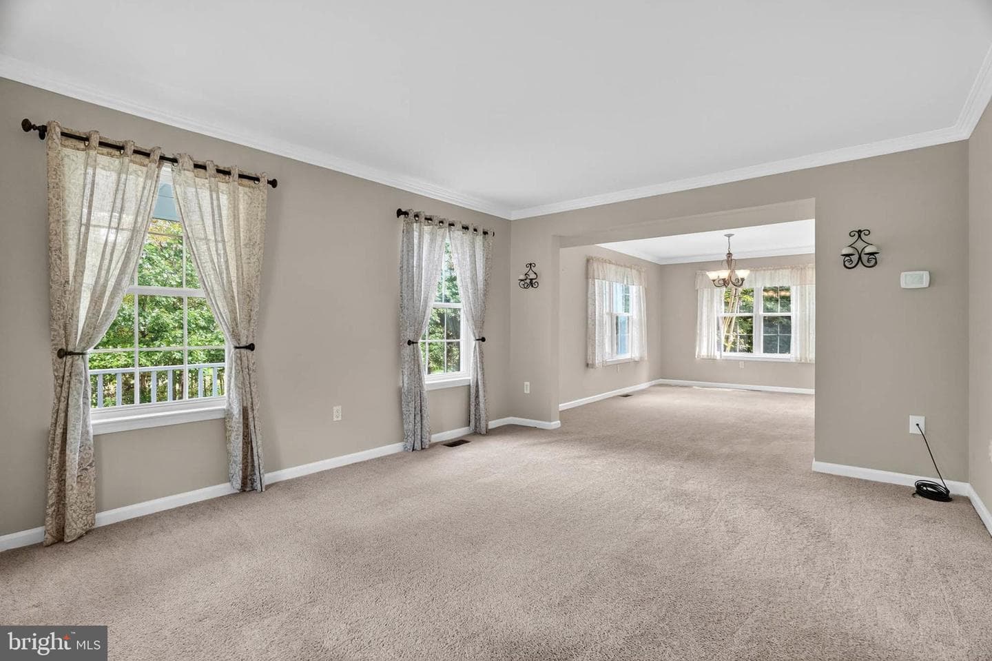 1749 Maple Avenue photo 8