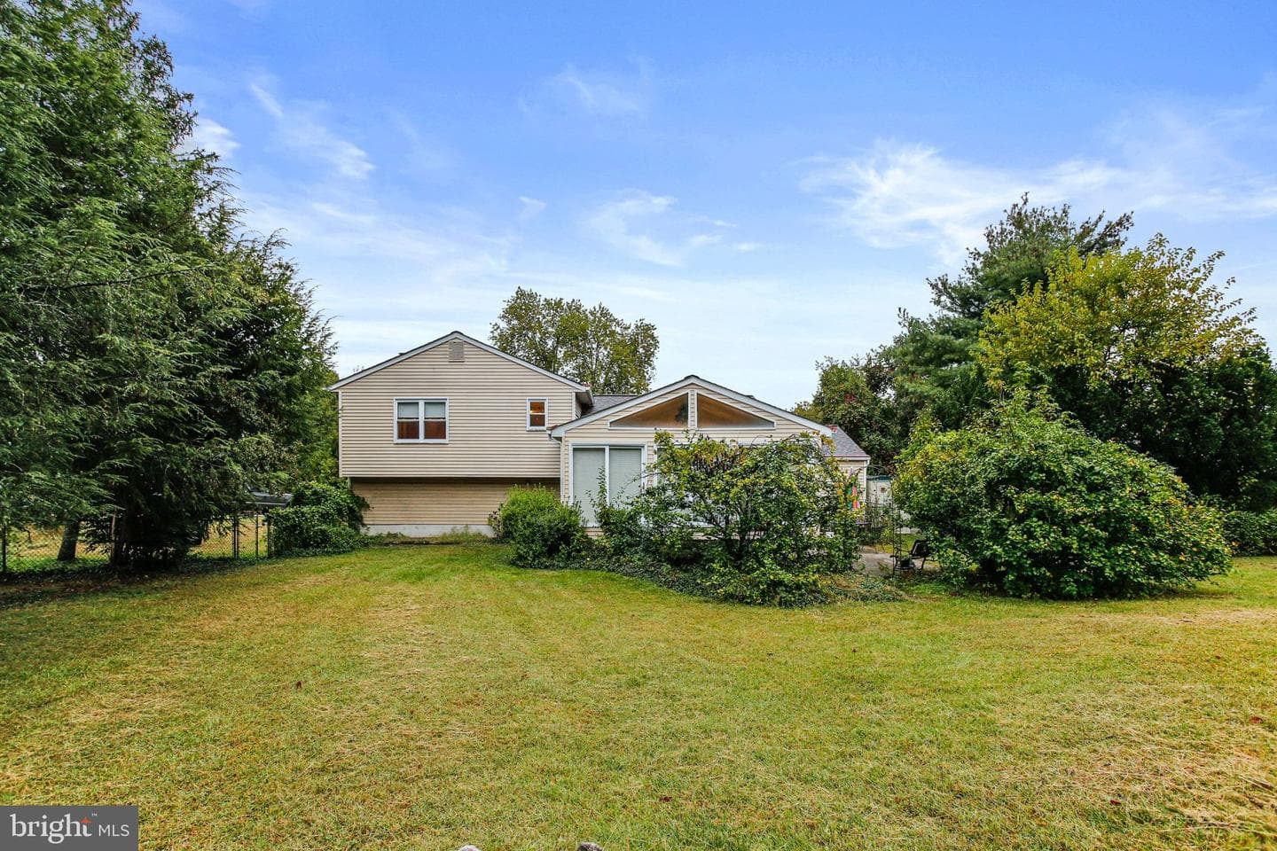 1212 Scattered Pines Court photo 2