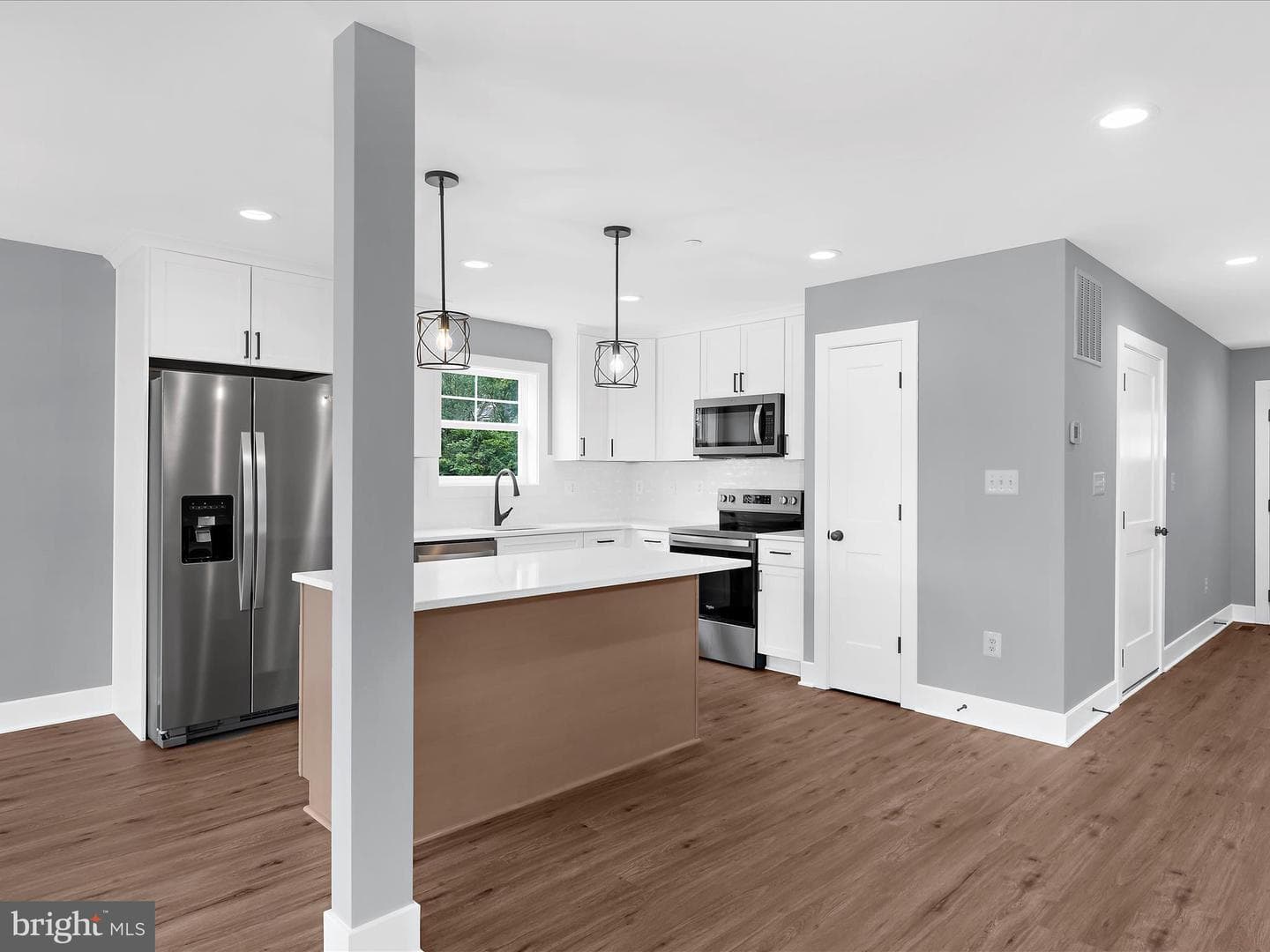 95 Edelton Avenue photo 13