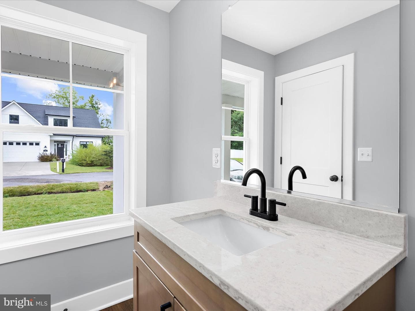 95 Edelton Avenue photo 14