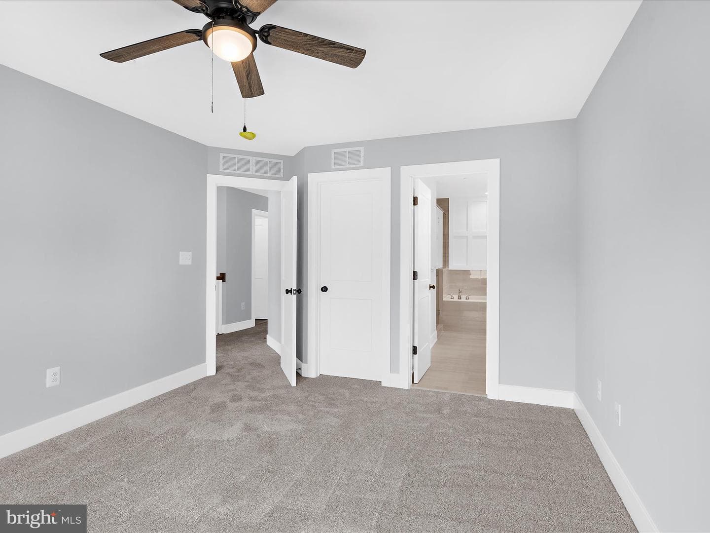 95 Edelton Avenue photo 19