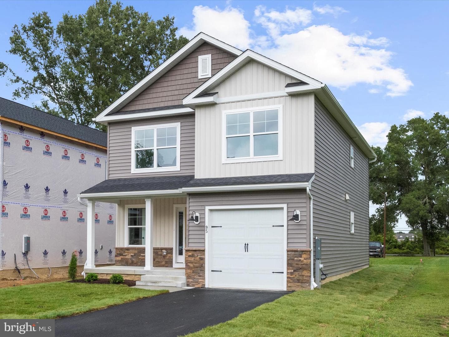 95 Edelton Avenue photo 3