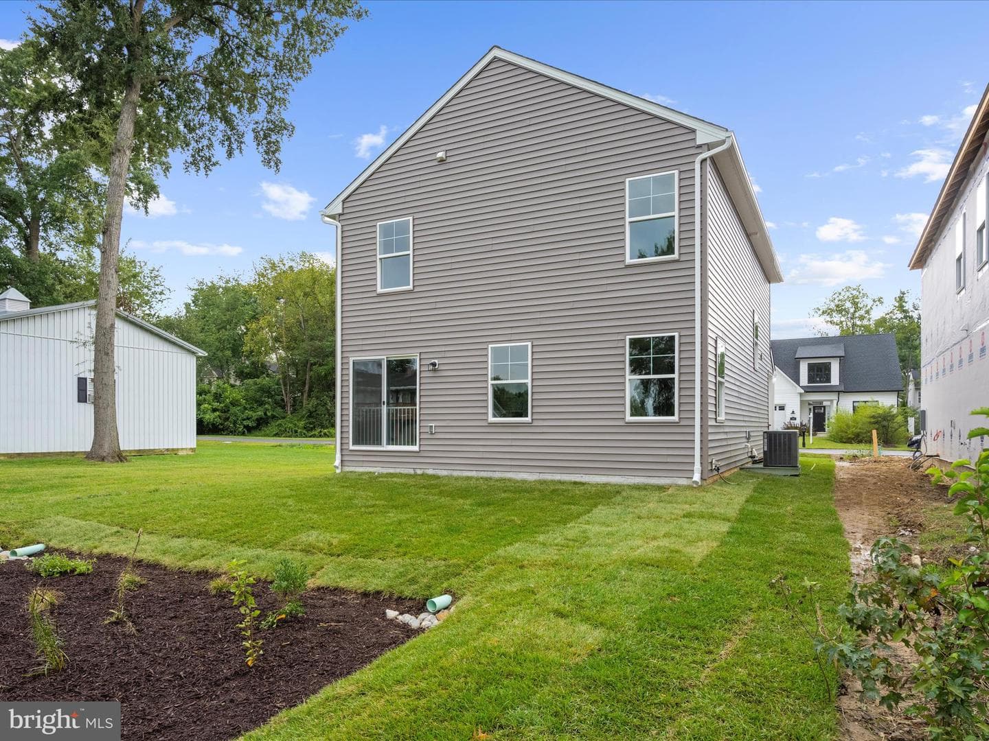 95 Edelton Avenue photo 31