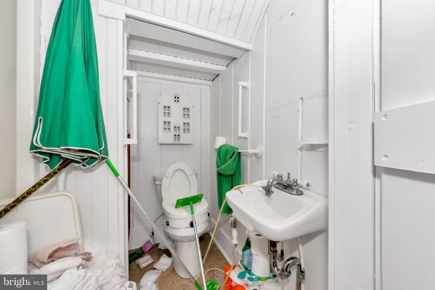 212 King George Street photo 17