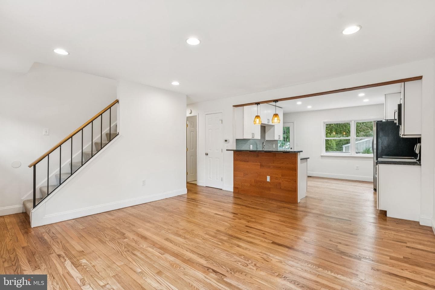 1227 Hampton Road photo 4