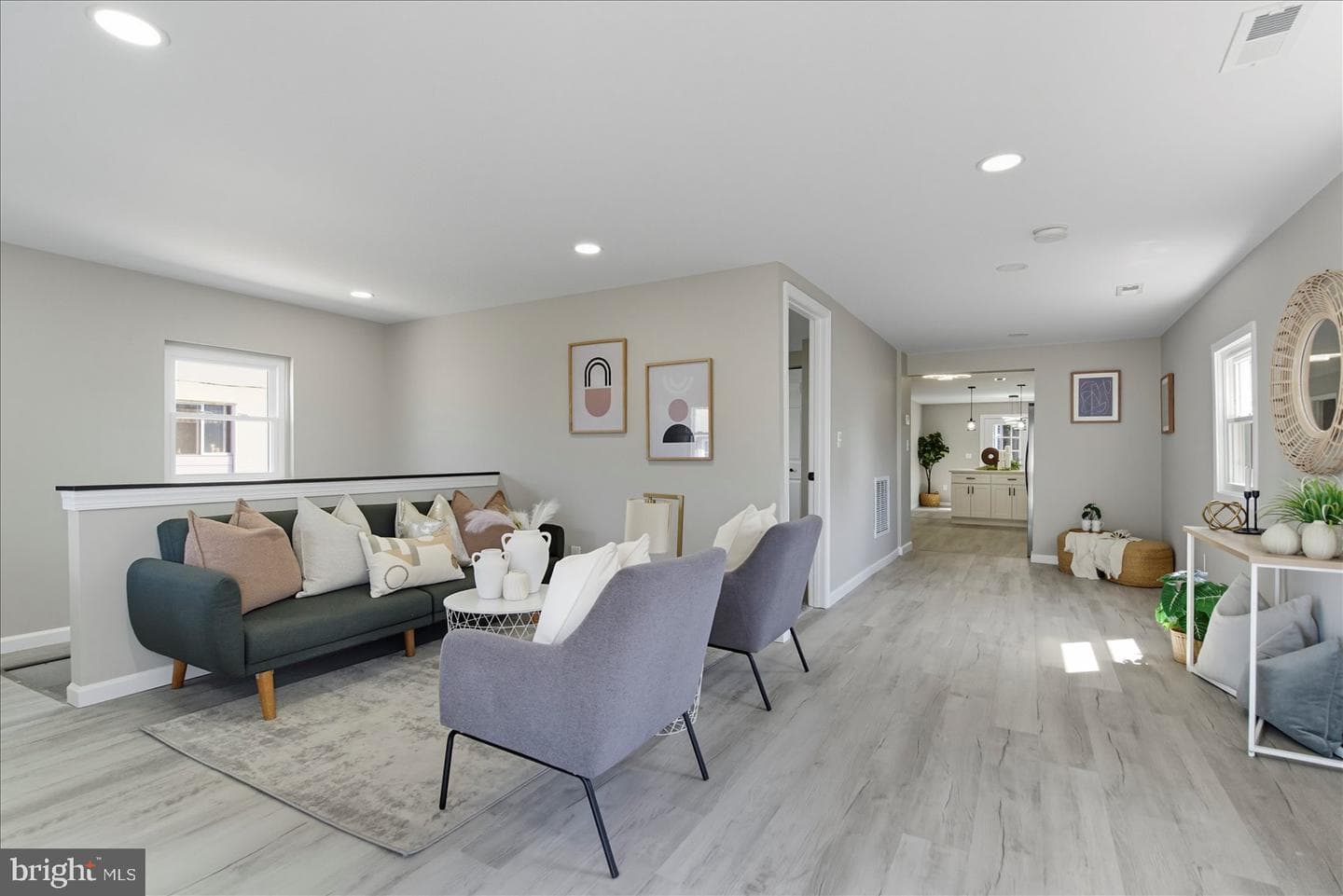 24 Mcguirk Drive photo 1