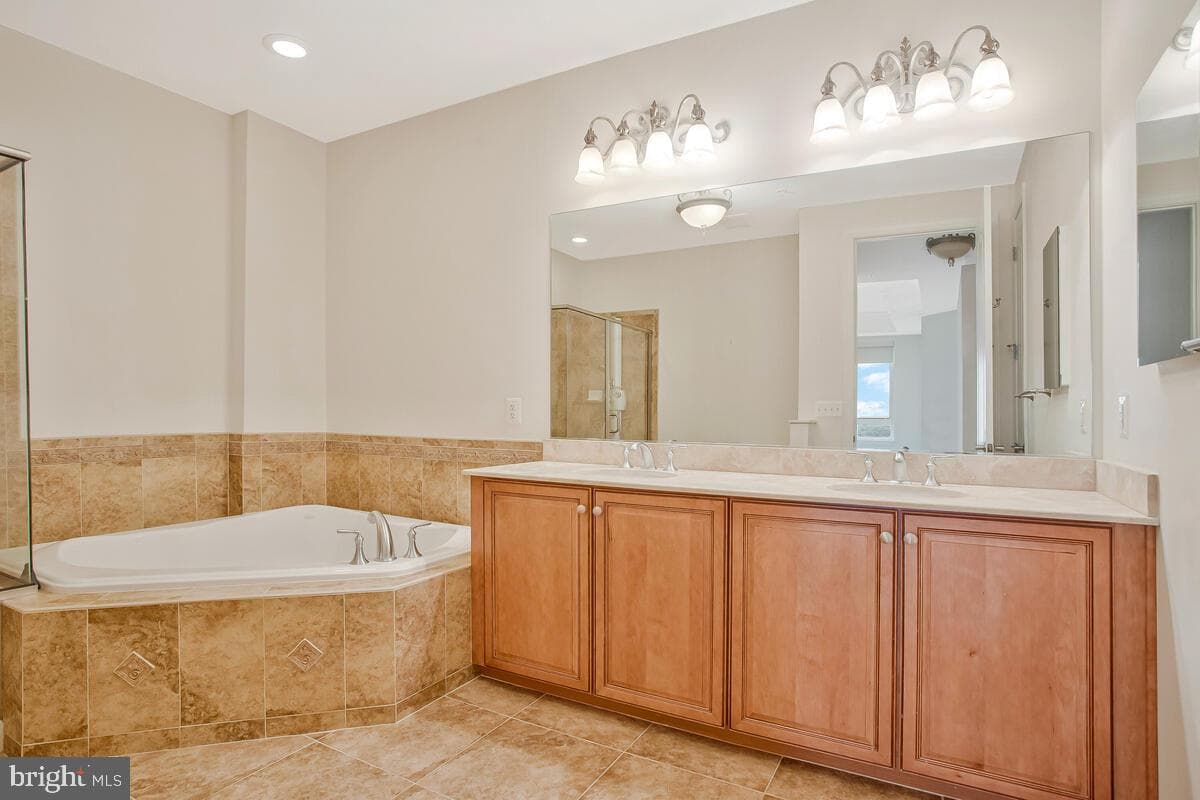 1915 Towne Centre Boulevard #1001 photo 30