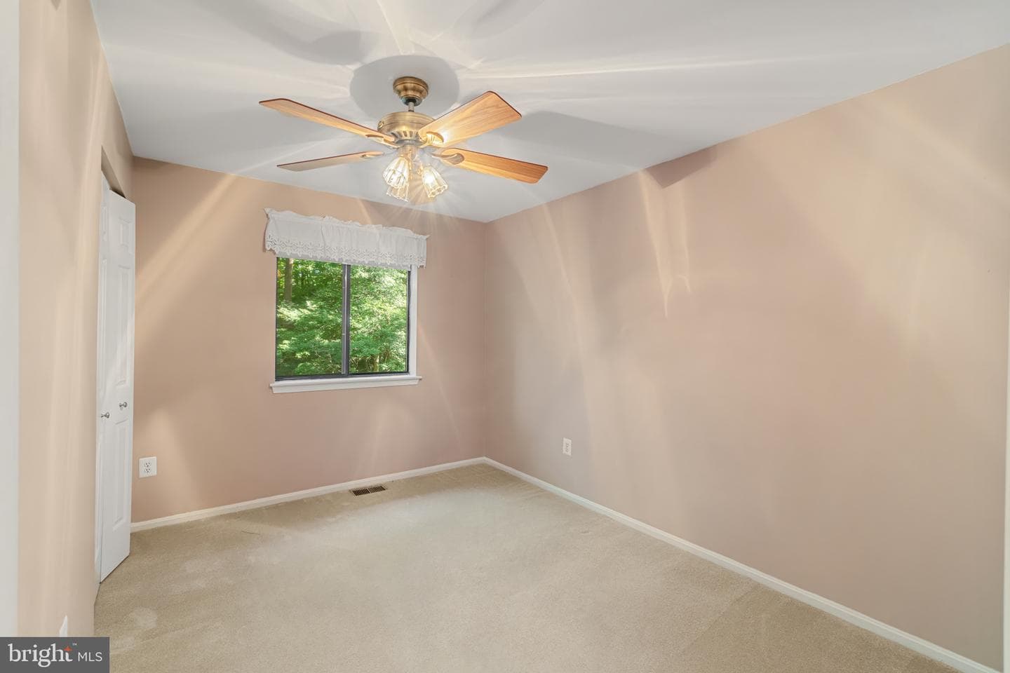 1136 Valentine Creek Drive photo 24