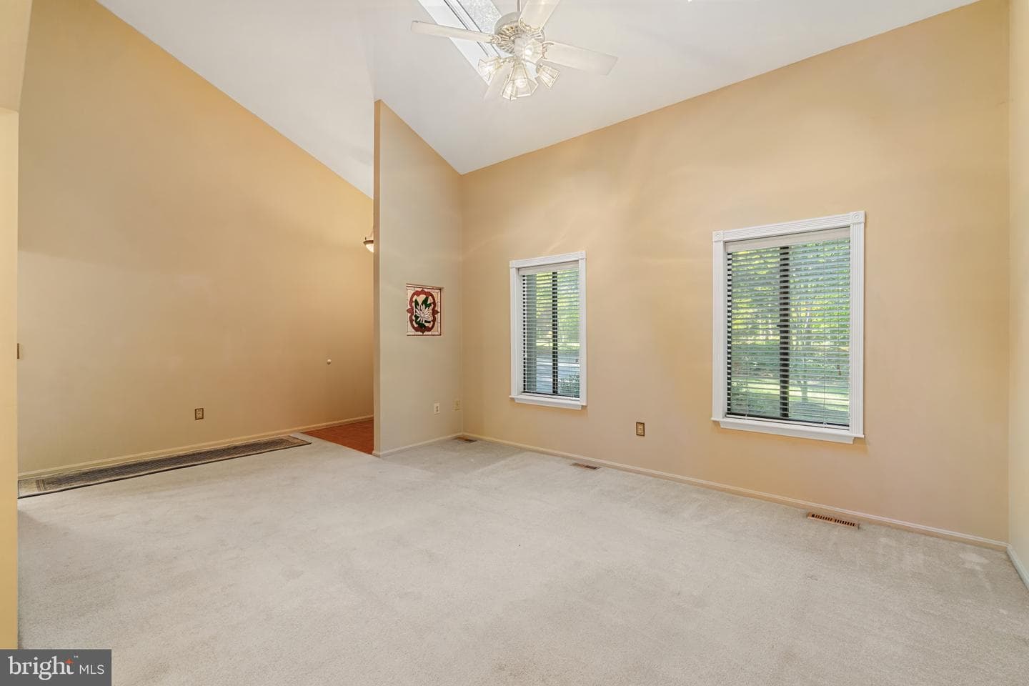 1136 Valentine Creek Drive photo 5