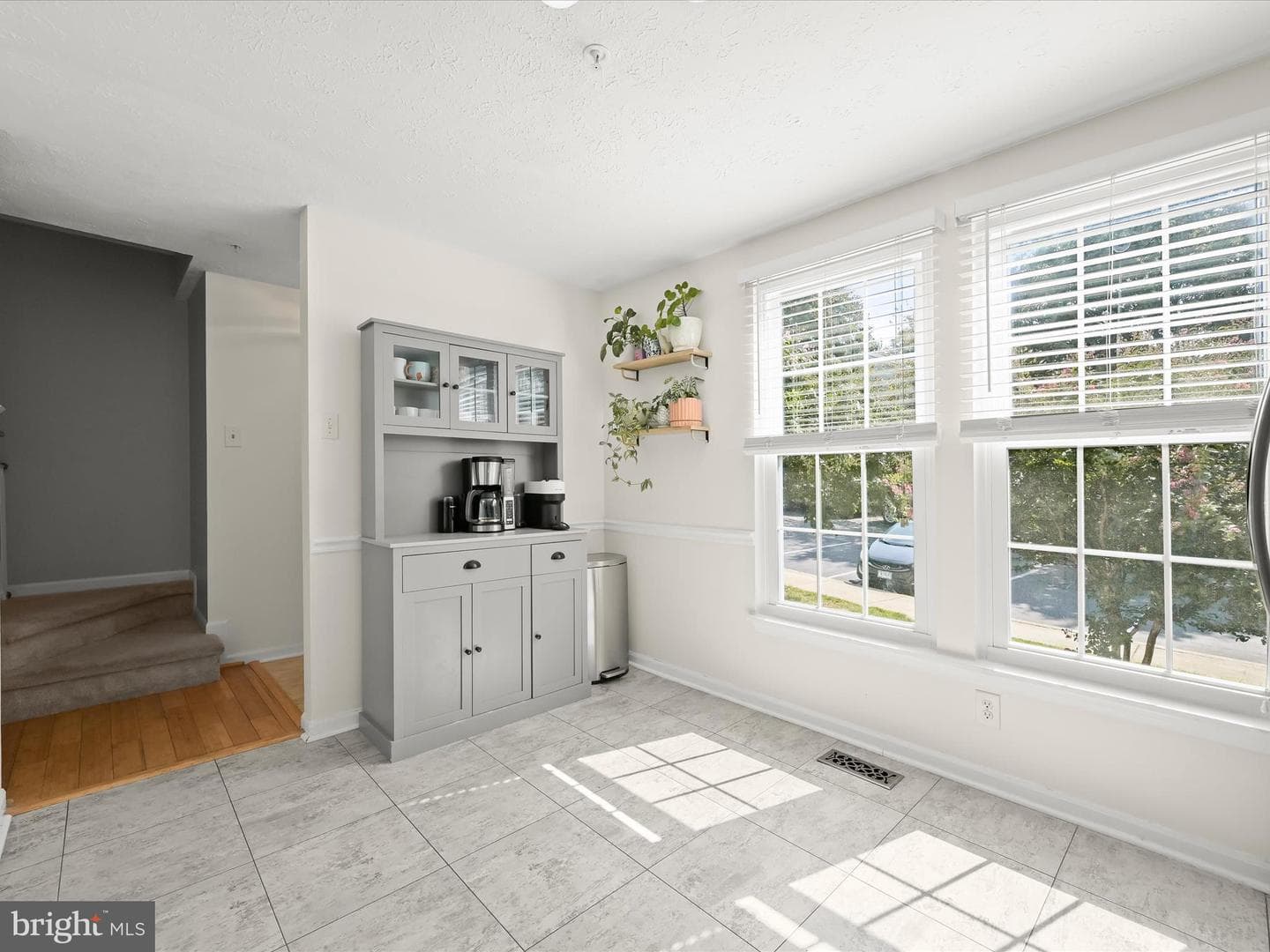 1216 Seminole Drive photo 4