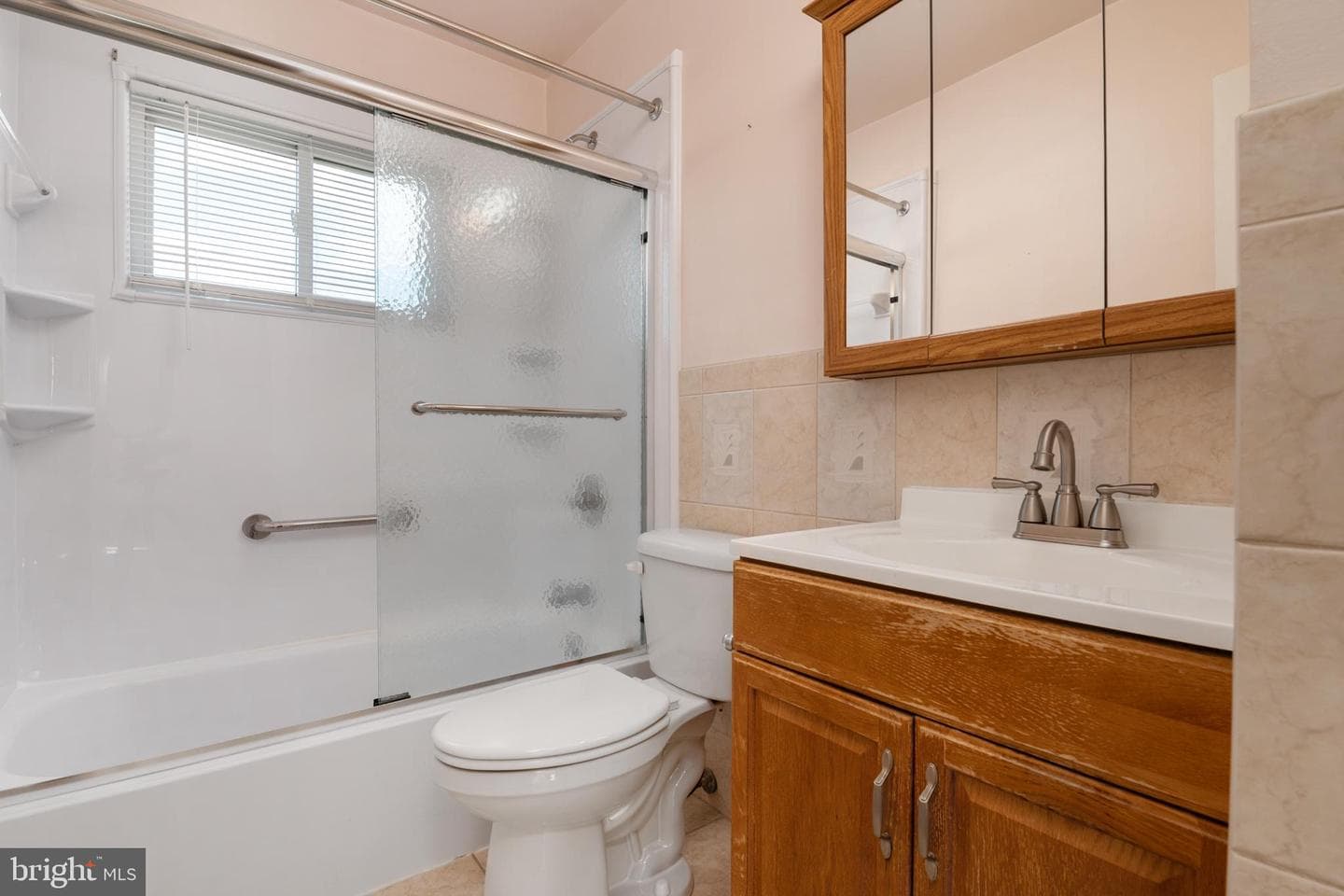 101 Herbert Court photo 19