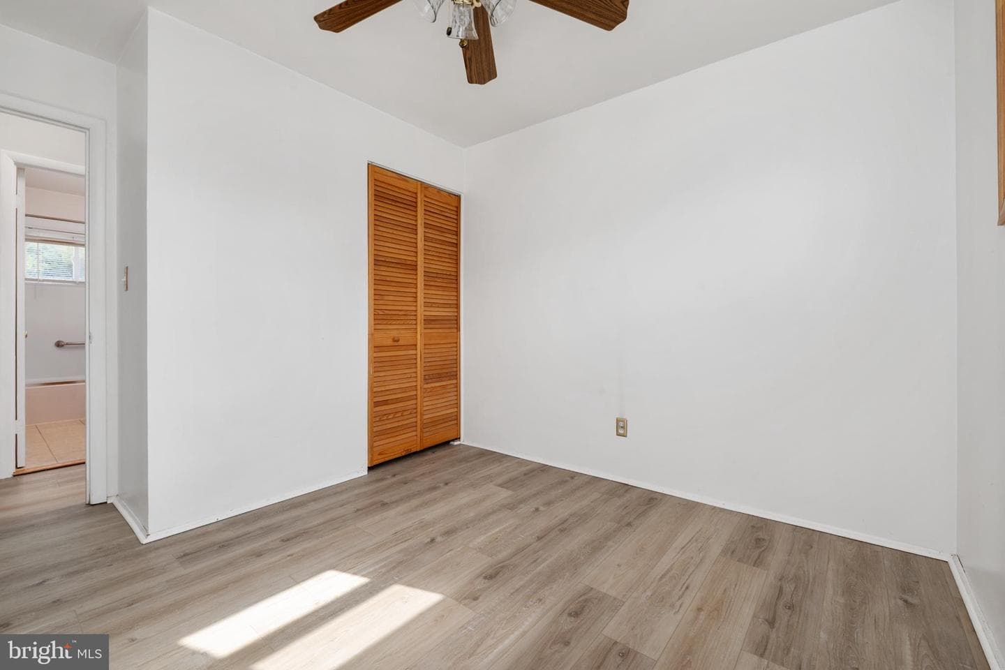 101 Herbert Court photo 21