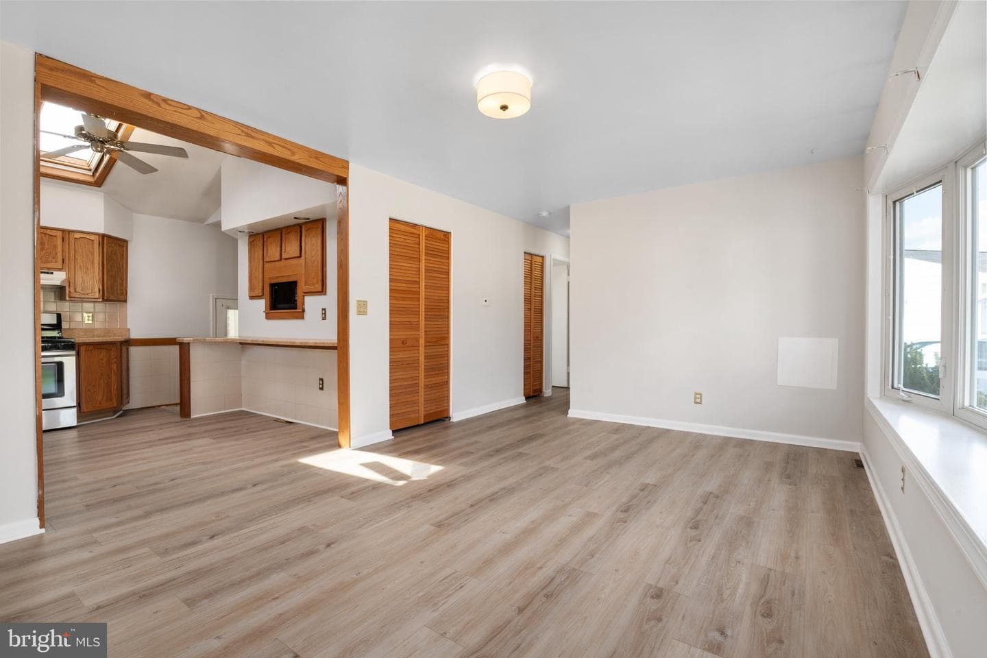 101 Herbert Court photo 6
