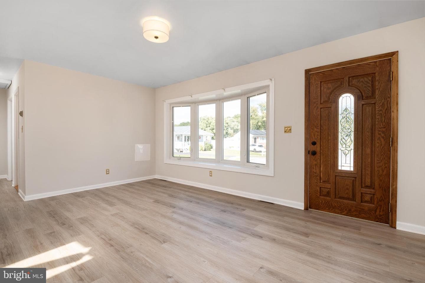101 Herbert Court photo 7