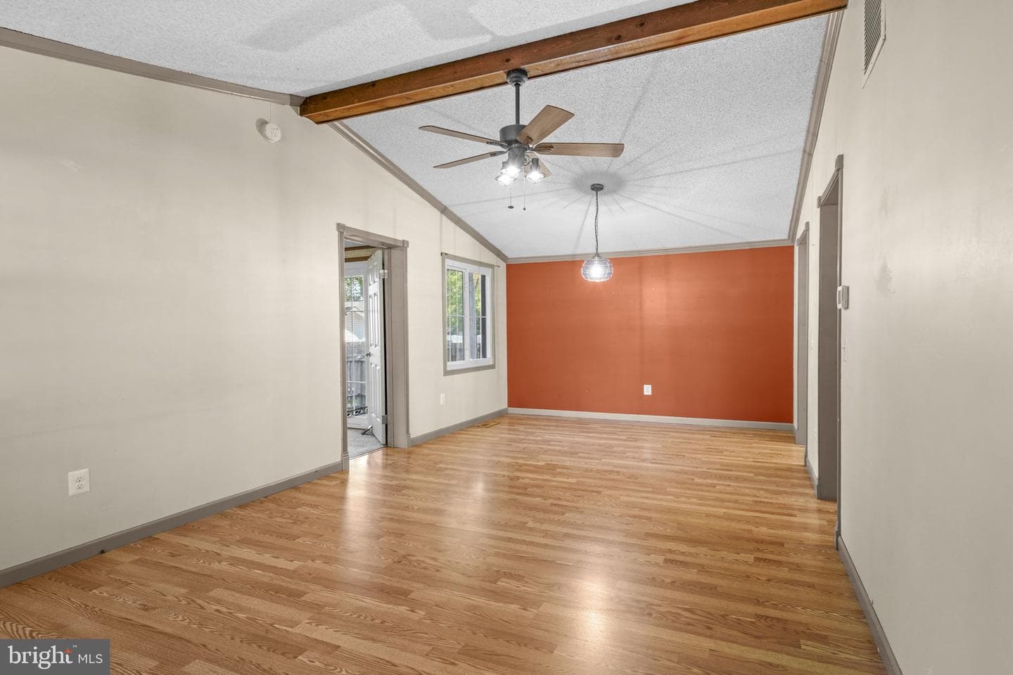 4913 Chestnut Street photo 7