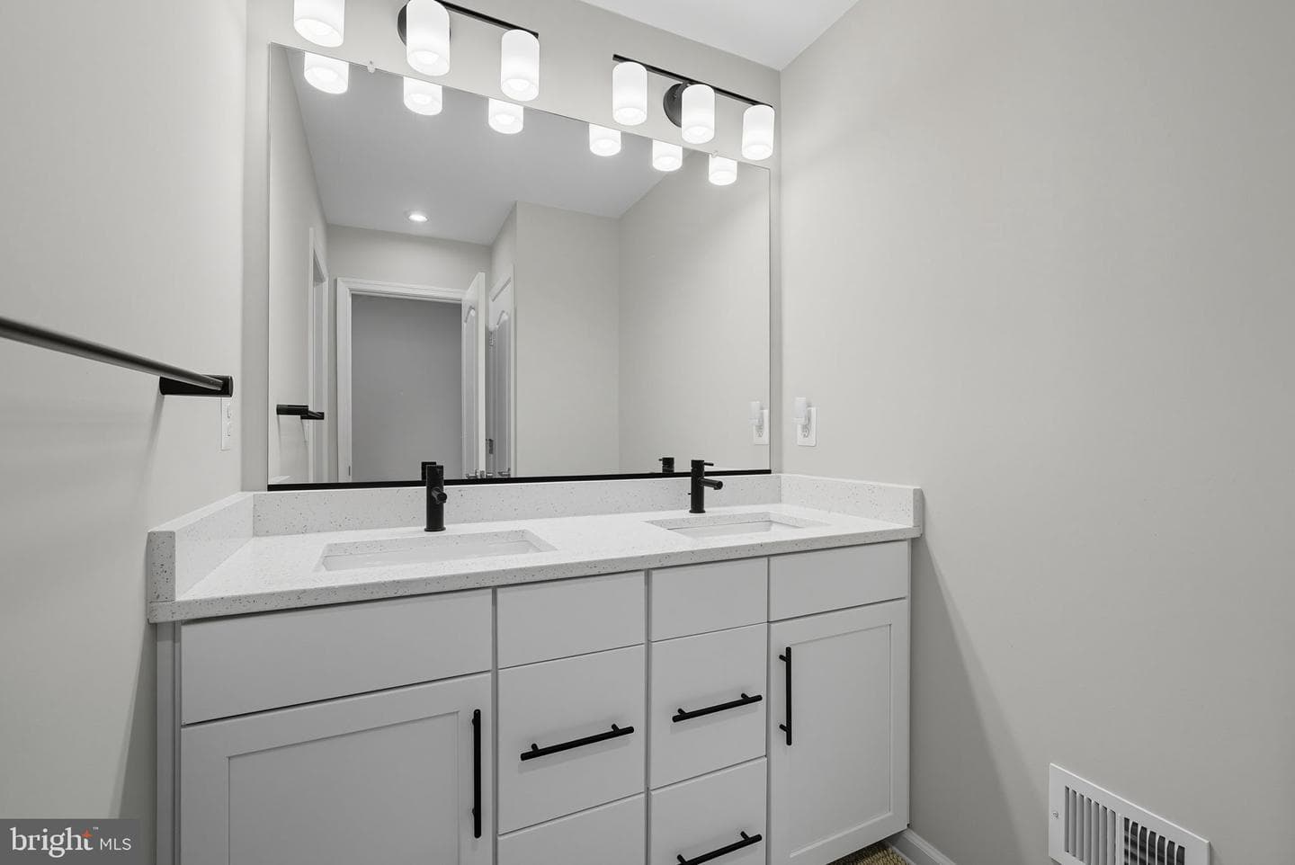 2384 Terrapin Crossing photo 28