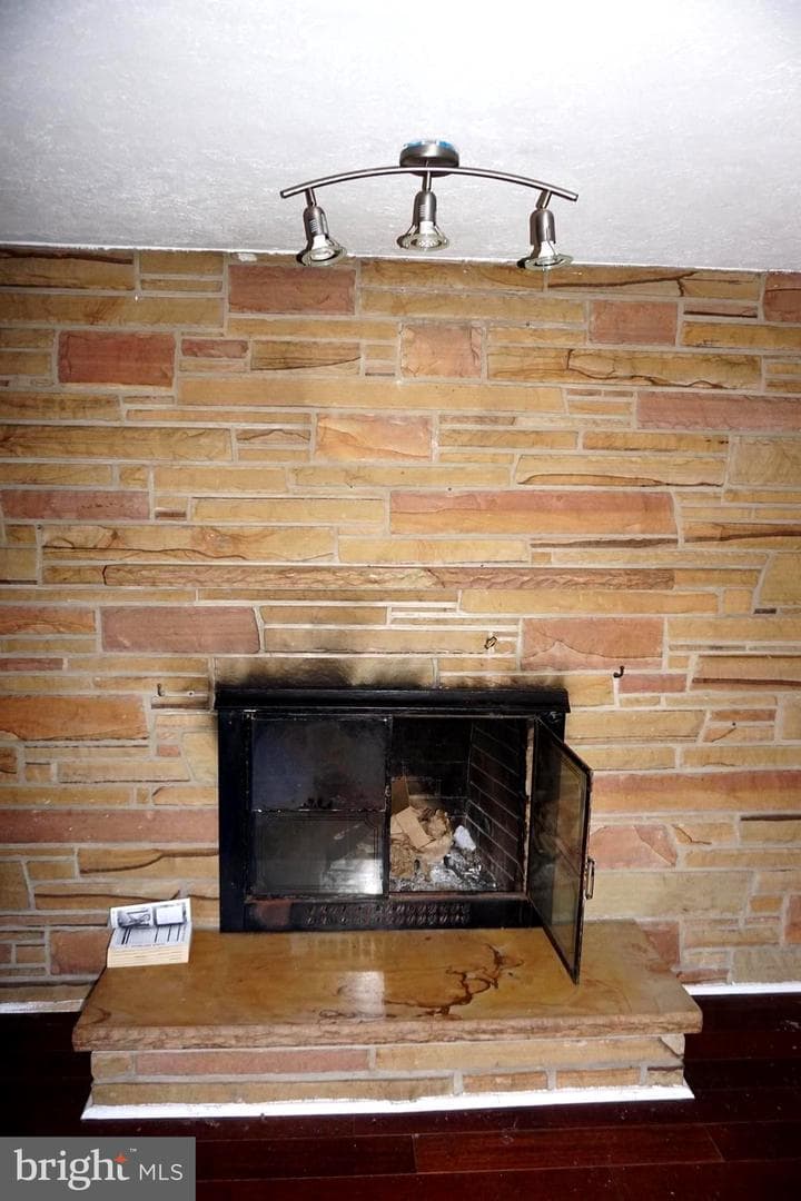7948 Oak Road photo 13