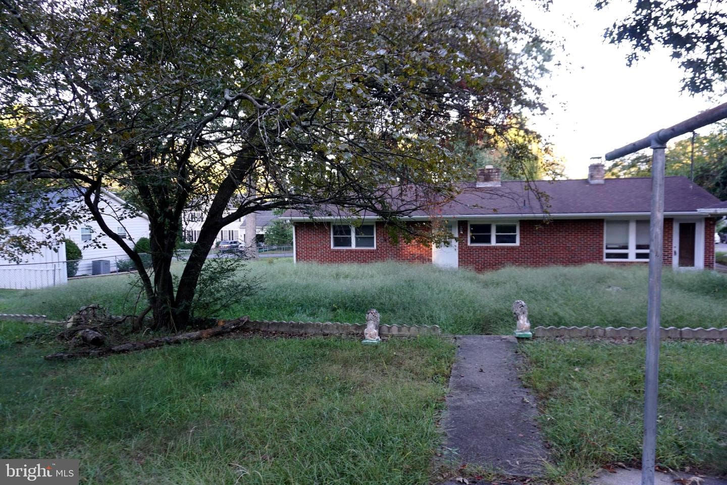 7948 Oak Road photo 6