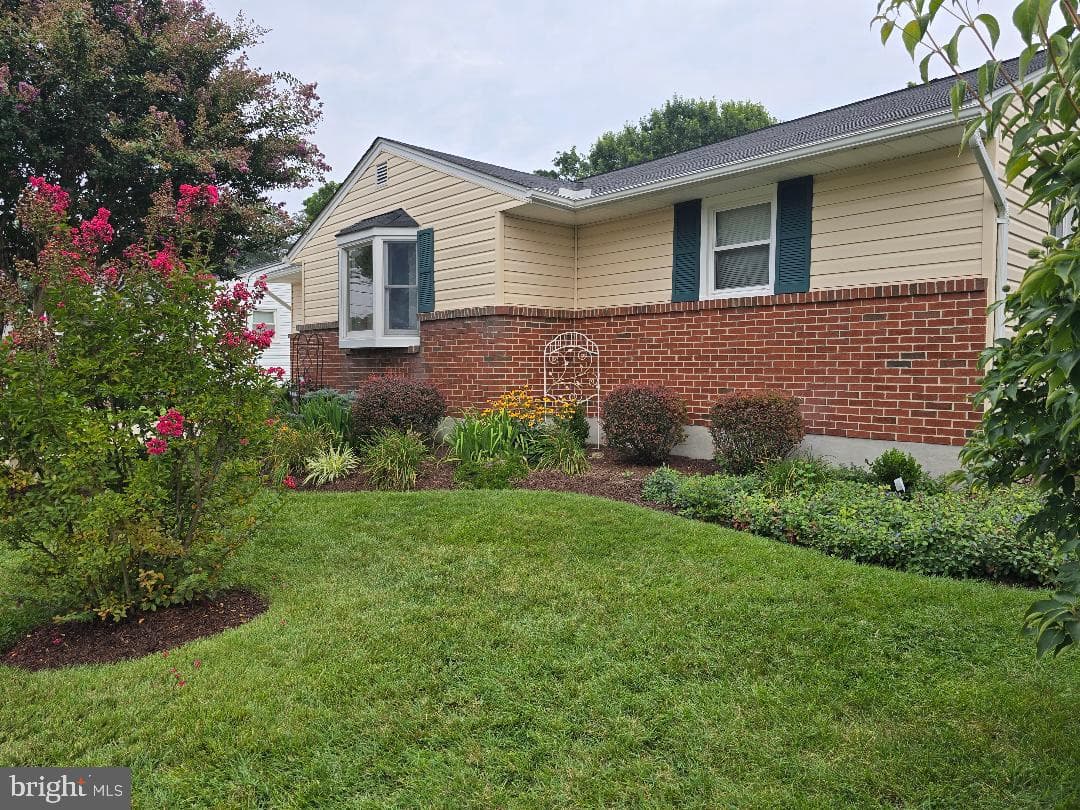 57 Mapledale Avenue photo 2
