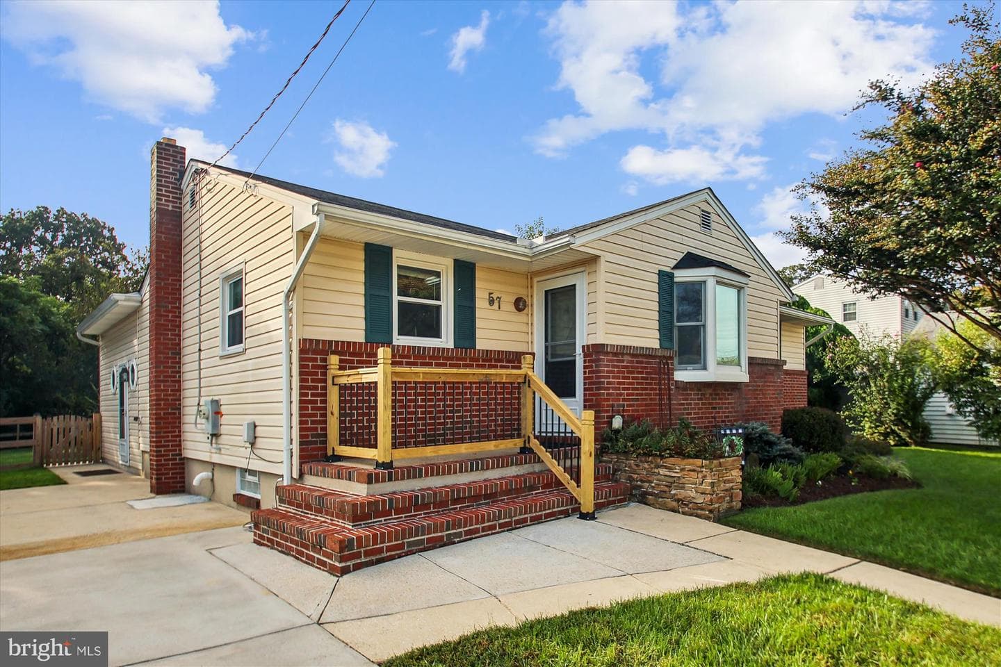 57 Mapledale Avenue photo 3